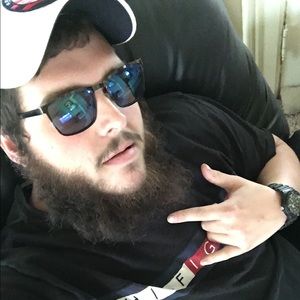 Meet your Posher, Jake